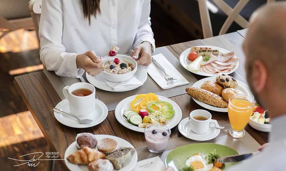 بوفه صبحانه در رستورانهای کیش